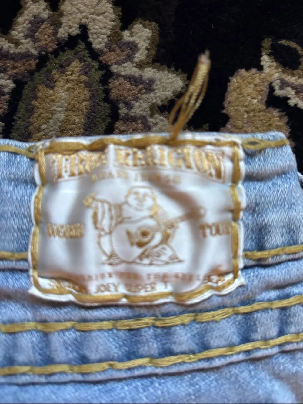 True Religion Gold Stitching Jeans!! - Picture 7 of 8